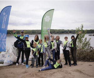 Wellness Plogging в Новосибирске: сотрудники Siberian Wellness собрали 800 кг мусора берегах Оби